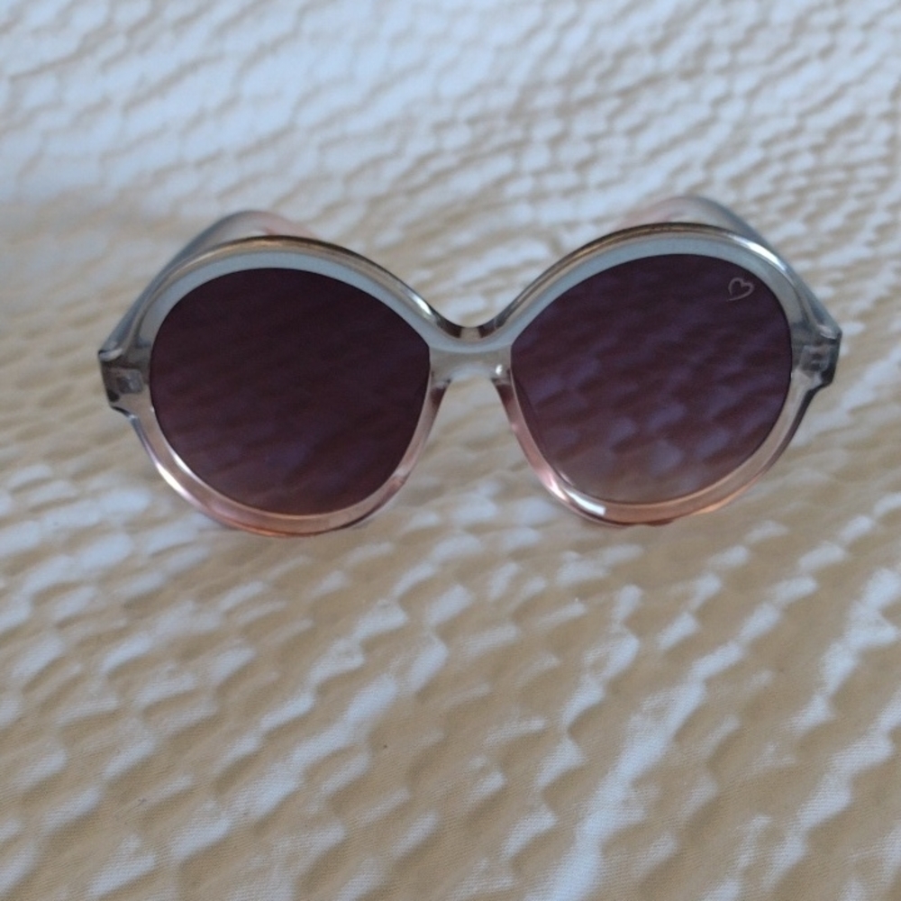 Chic Pink and Silver Sunglasses